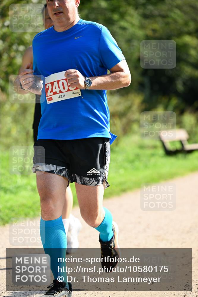 27.09.2026 - 35. Volkslauf durch das schöne Alstertal Dr. Thomas Lammeyer http://msf.ph/oto/10580175 27.09.2026 12:13:20 Laufen 240 meine-sportfotos.de