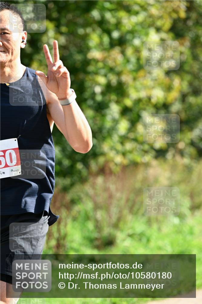 27.09.2026 - 35. Volkslauf durch das schöne Alstertal Dr. Thomas Lammeyer http://msf.ph/oto/10580180 27.09.2026 12:13:22 Laufen 50 meine-sportfotos.de