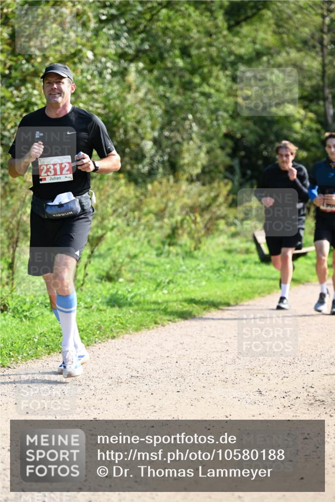 27.09.2026 - 35. Volkslauf durch das schöne Alstertal Dr. Thomas Lammeyer http://msf.ph/oto/10580188 27.09.2026 12:13:25 Laufen 2312 meine-sportfotos.de