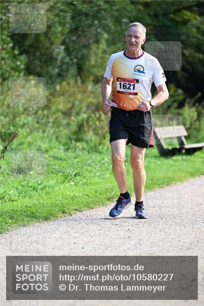 27.09.2026 - 35. Volkslauf durch das schöne Alstertal Dr. Thomas Lammeyer http://msf.ph/oto/10580227 27.09.2026 12:13:39 Laufen 2012, 1621, 433 meine-sportfotos.de