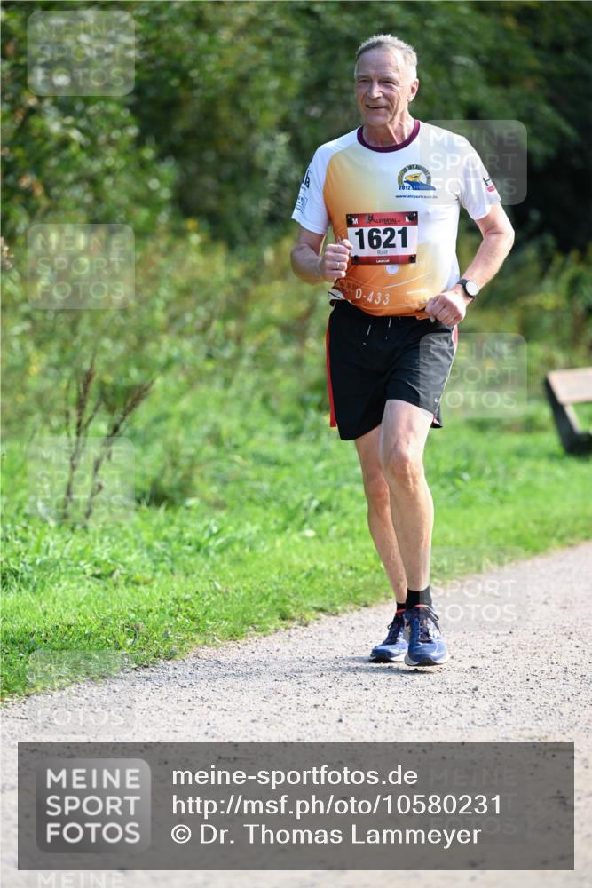 27.09.2026 - 35. Volkslauf durch das schöne Alstertal Dr. Thomas Lammeyer http://msf.ph/oto/10580231 27.09.2026 12:13:40 Laufen 2012, 1621, 433 meine-sportfotos.de
