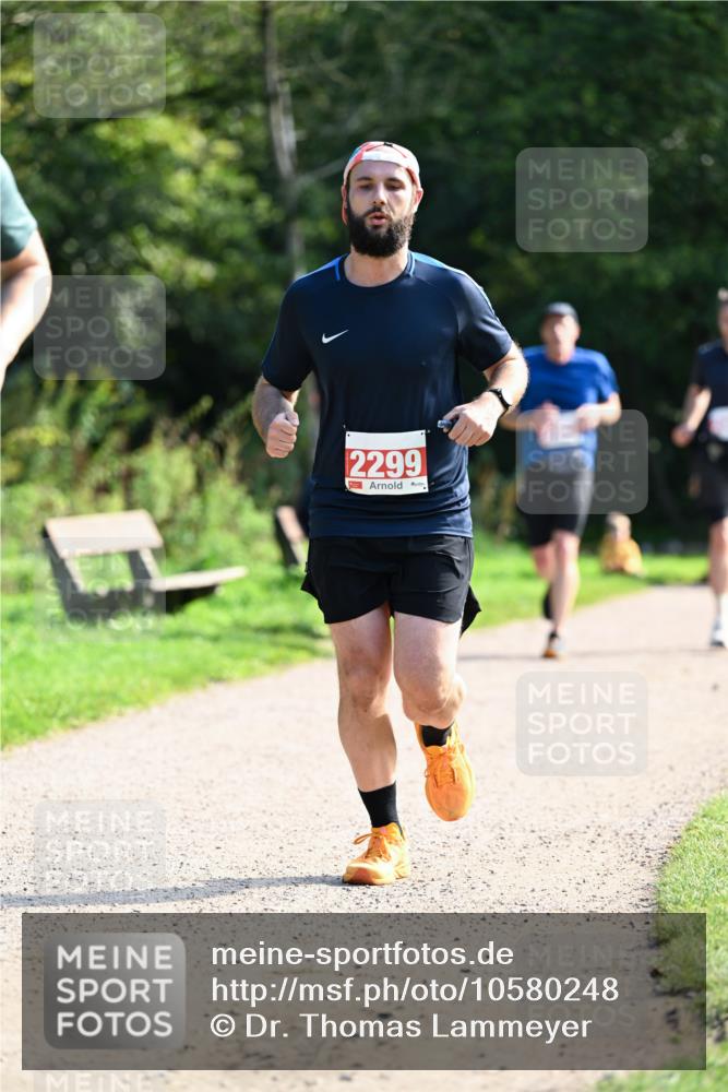 27.09.2026 - 35. Volkslauf durch das schöne Alstertal Dr. Thomas Lammeyer http://msf.ph/oto/10580248 27.09.2026 12:13:59 Laufen 2299 meine-sportfotos.de