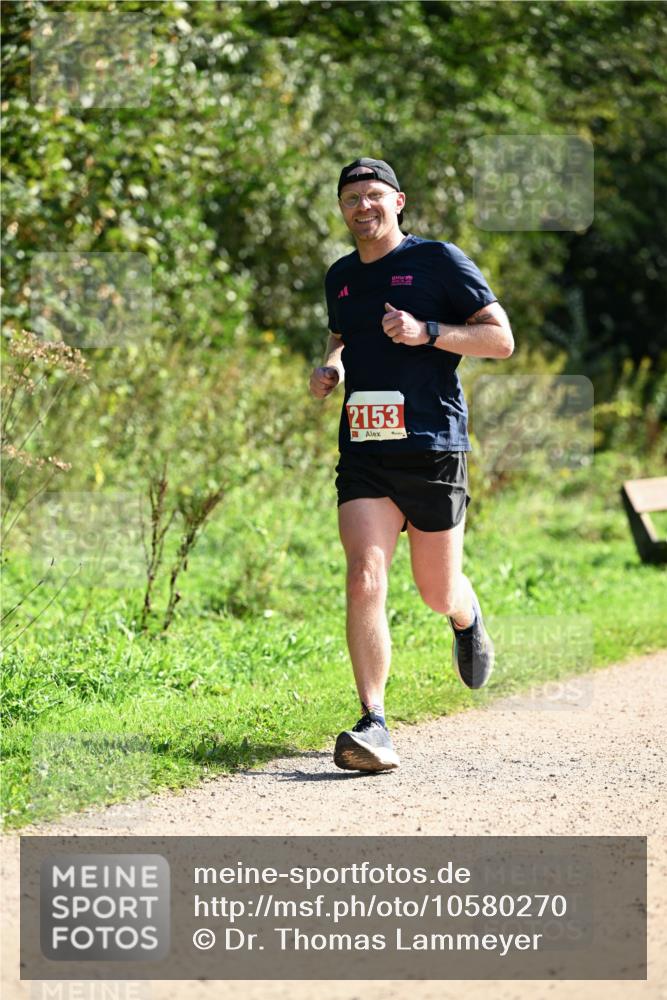 27.09.2026 - 35. Volkslauf durch das schöne Alstertal Dr. Thomas Lammeyer http://msf.ph/oto/10580270 27.09.2026 12:14:23 Laufen 2153 meine-sportfotos.de