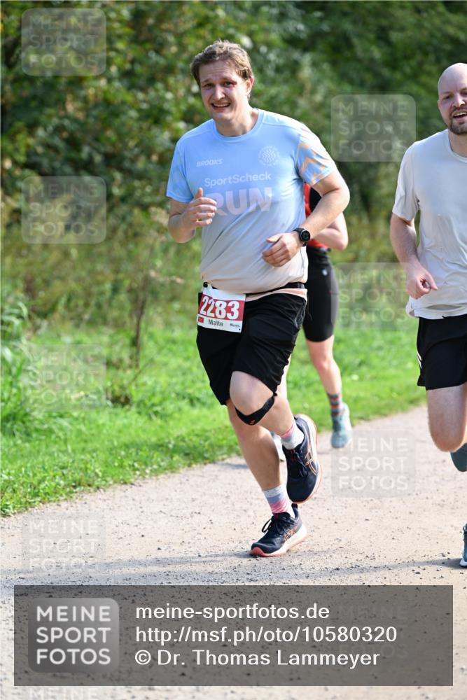 27.09.2026 - 35. Volkslauf durch das schöne Alstertal Dr. Thomas Lammeyer http://msf.ph/oto/10580320 27.09.2026 12:14:50 Laufen 2283 meine-sportfotos.de