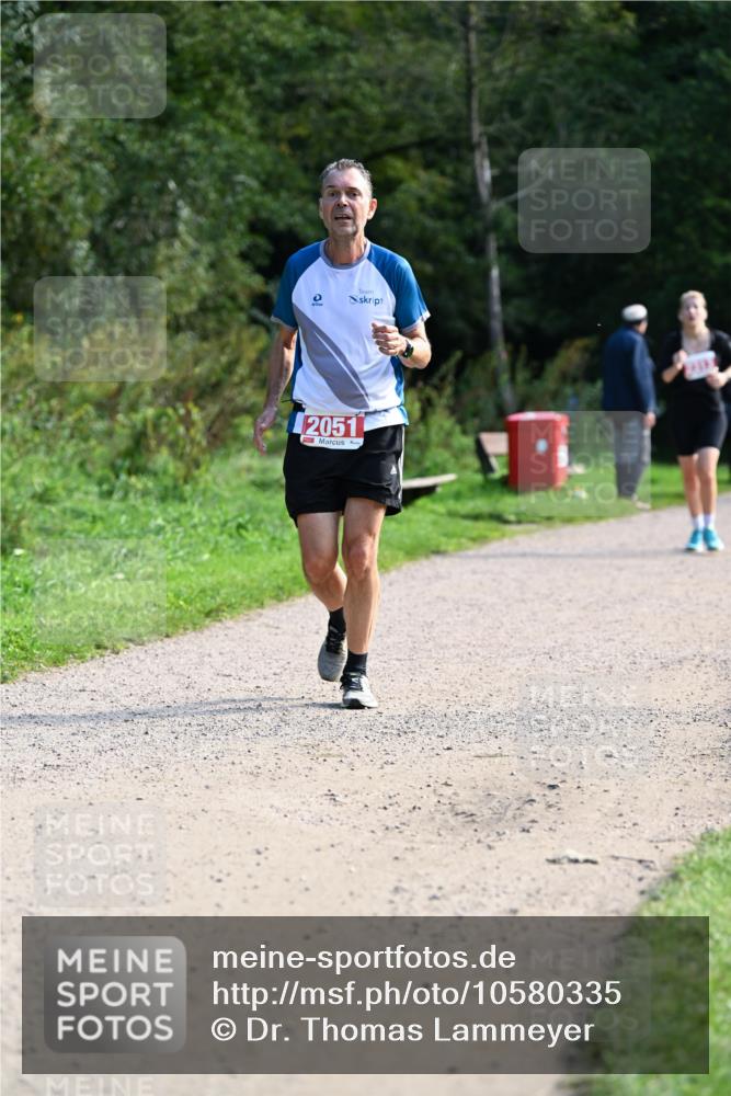 27.09.2026 - 35. Volkslauf durch das schöne Alstertal Dr. Thomas Lammeyer http://msf.ph/oto/10580335 27.09.2026 12:14:53 Laufen 2051 meine-sportfotos.de