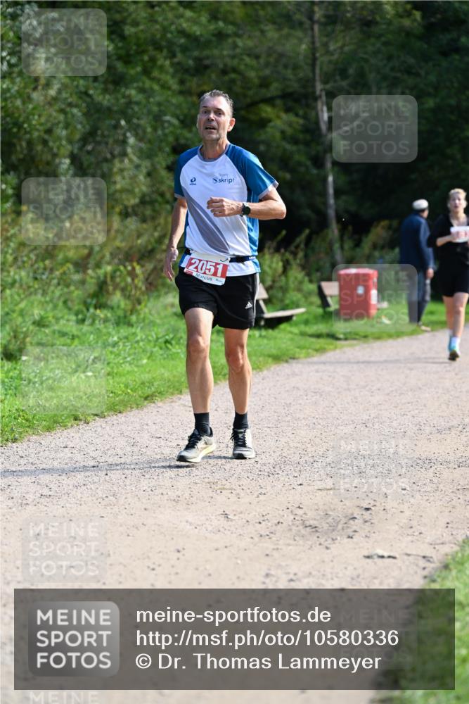 27.09.2026 - 35. Volkslauf durch das schöne Alstertal Dr. Thomas Lammeyer http://msf.ph/oto/10580336 27.09.2026 12:14:53 Laufen 2051 meine-sportfotos.de
