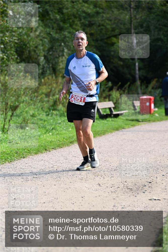 27.09.2026 - 35. Volkslauf durch das schöne Alstertal Dr. Thomas Lammeyer http://msf.ph/oto/10580339 27.09.2026 12:14:53 Laufen 2051 meine-sportfotos.de