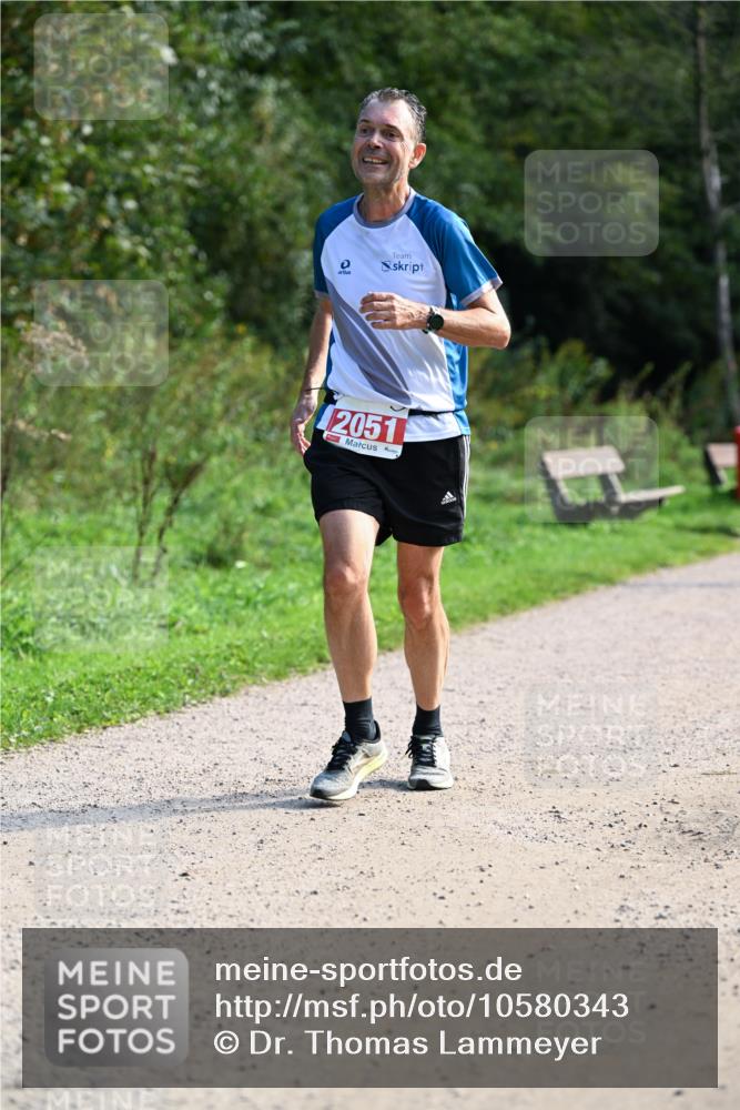 27.09.2026 - 35. Volkslauf durch das schöne Alstertal Dr. Thomas Lammeyer http://msf.ph/oto/10580343 27.09.2026 12:14:54 Laufen 2051 meine-sportfotos.de