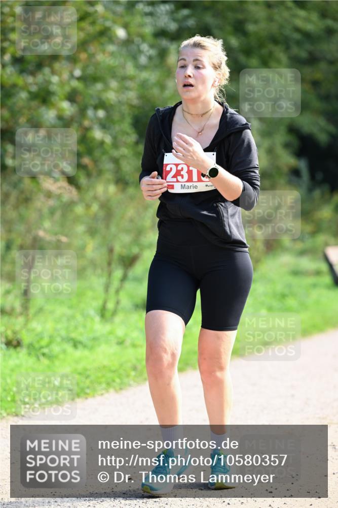 27.09.2026 - 35. Volkslauf durch das schöne Alstertal Dr. Thomas Lammeyer http://msf.ph/oto/10580357 27.09.2026 12:14:58 Laufen 231 meine-sportfotos.de