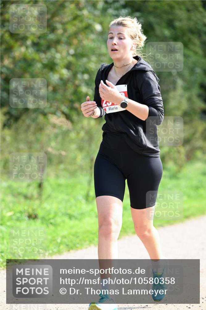27.09.2026 - 35. Volkslauf durch das schöne Alstertal Dr. Thomas Lammeyer http://msf.ph/oto/10580358 27.09.2026 12:14:59 Laufen  meine-sportfotos.de