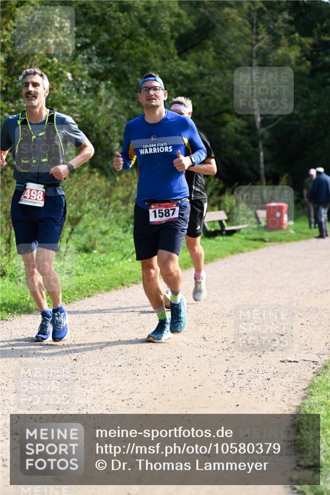 27.09.2026 - 35. Volkslauf durch das schöne Alstertal Dr. Thomas Lammeyer http://msf.ph/oto/10580379 27.09.2026 12:15:04 Laufen 498, 1587 meine-sportfotos.de
