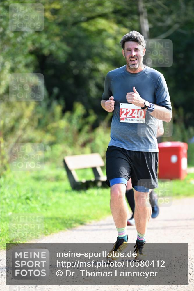 27.09.2026 - 35. Volkslauf durch das schöne Alstertal Dr. Thomas Lammeyer http://msf.ph/oto/10580412 27.09.2026 12:15:32 Laufen 2240, 1000 meine-sportfotos.de