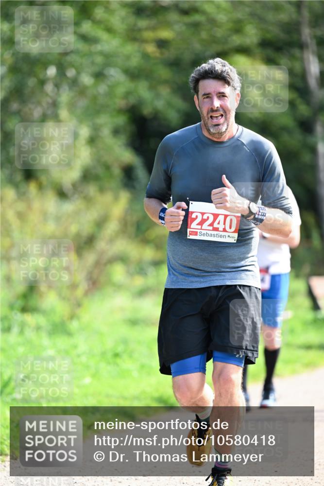 27.09.2026 - 35. Volkslauf durch das schöne Alstertal Dr. Thomas Lammeyer http://msf.ph/oto/10580418 27.09.2026 12:15:33 Laufen 2240, 1000 meine-sportfotos.de