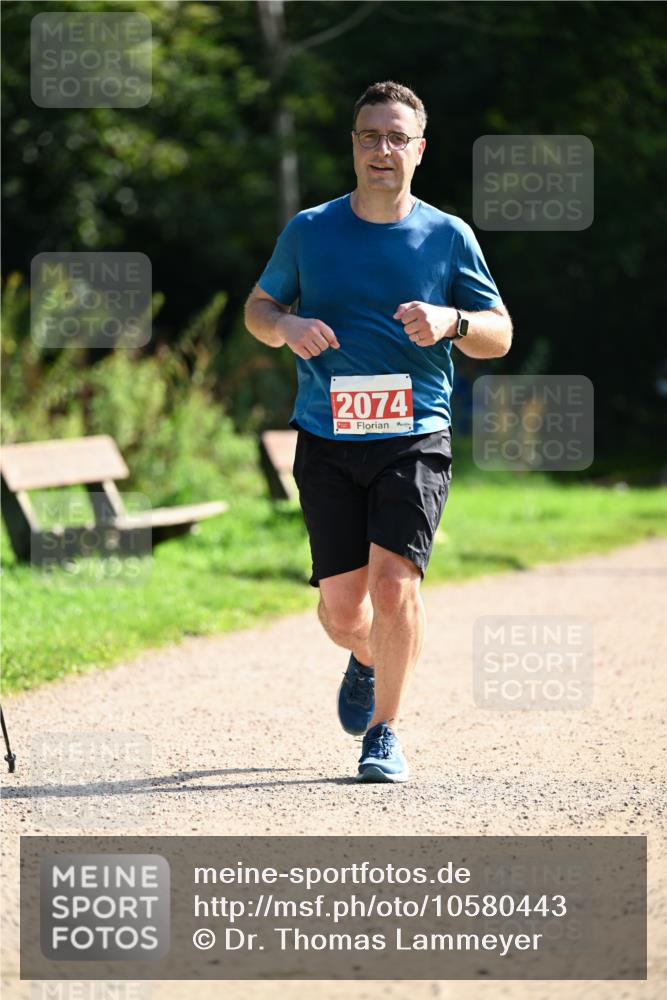 27.09.2026 - 35. Volkslauf durch das schöne Alstertal Dr. Thomas Lammeyer http://msf.ph/oto/10580443 27.09.2026 12:15:47 Laufen 2074 meine-sportfotos.de