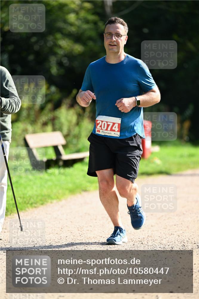 27.09.2026 - 35. Volkslauf durch das schöne Alstertal Dr. Thomas Lammeyer http://msf.ph/oto/10580447 27.09.2026 12:15:47 Laufen 2074 meine-sportfotos.de