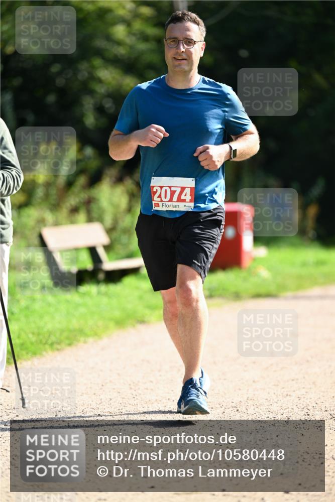 27.09.2026 - 35. Volkslauf durch das schöne Alstertal Dr. Thomas Lammeyer http://msf.ph/oto/10580448 27.09.2026 12:15:47 Laufen 2074 meine-sportfotos.de