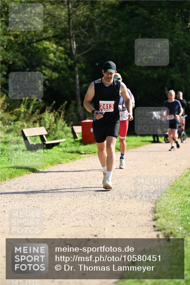 27.09.2026 - 35. Volkslauf durch das schöne Alstertal Dr. Thomas Lammeyer http://msf.ph/oto/10580451 27.09.2026 12:15:52 Laufen 2413 meine-sportfotos.de