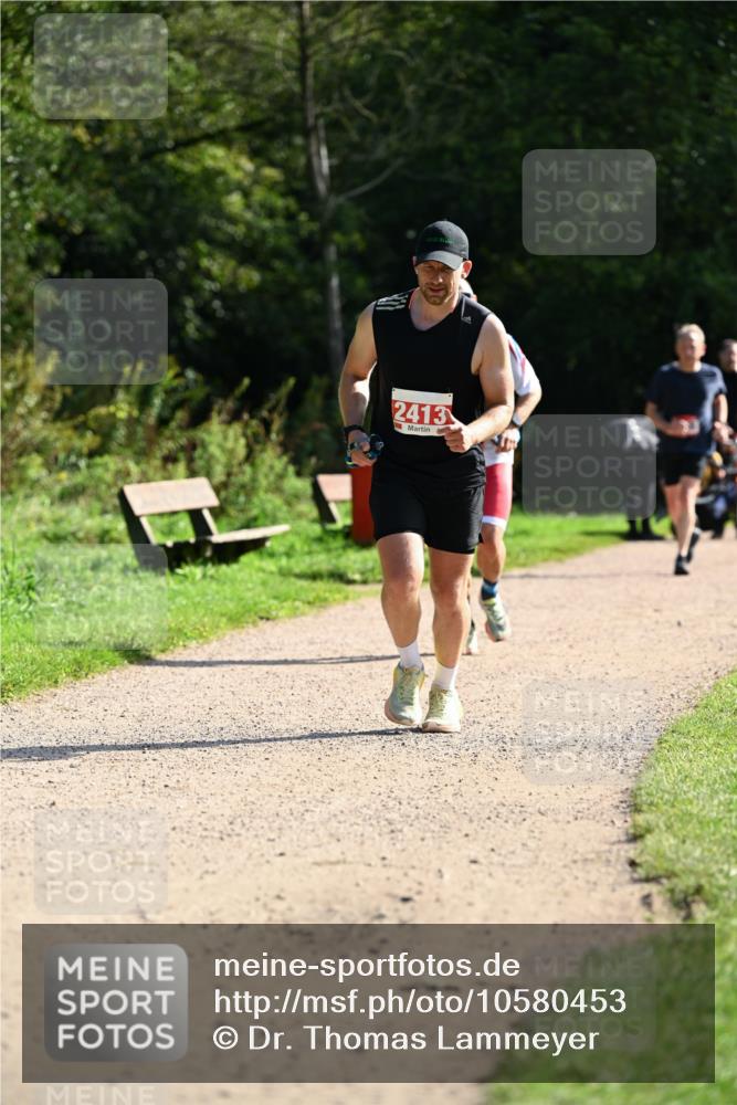 27.09.2026 - 35. Volkslauf durch das schöne Alstertal Dr. Thomas Lammeyer http://msf.ph/oto/10580453 27.09.2026 12:15:52 Laufen 2413 meine-sportfotos.de