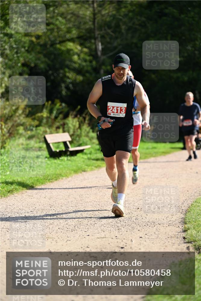 27.09.2026 - 35. Volkslauf durch das schöne Alstertal Dr. Thomas Lammeyer http://msf.ph/oto/10580458 27.09.2026 12:15:53 Laufen 2413 meine-sportfotos.de