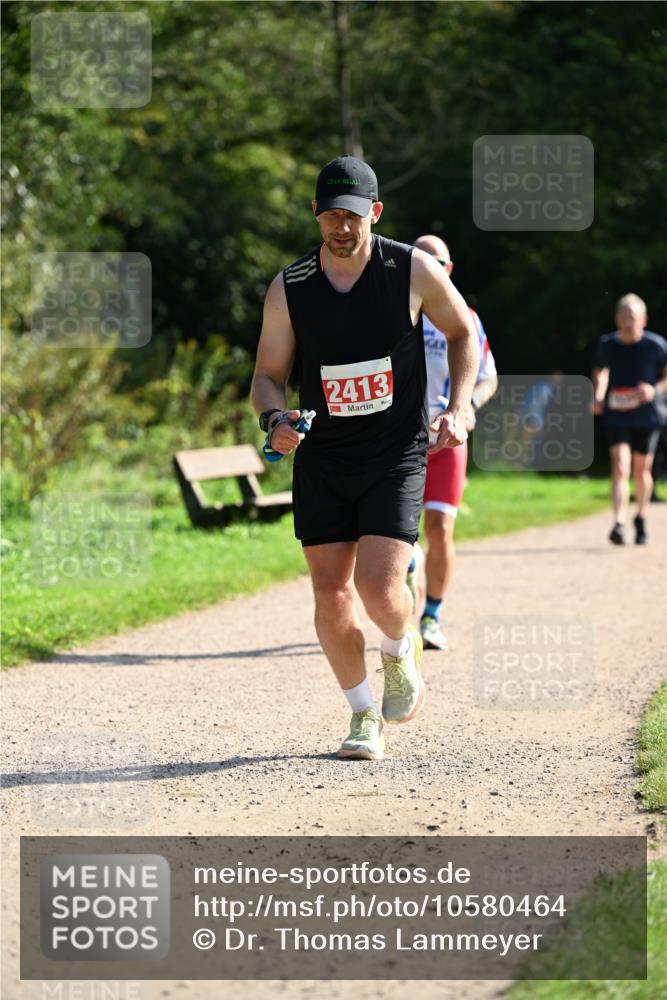 27.09.2026 - 35. Volkslauf durch das schöne Alstertal Dr. Thomas Lammeyer http://msf.ph/oto/10580464 27.09.2026 12:15:53 Laufen 2413 meine-sportfotos.de