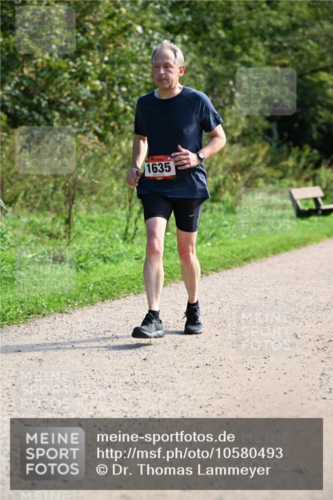 27.09.2026 - 35. Volkslauf durch das schöne Alstertal Dr. Thomas Lammeyer http://msf.ph/oto/10580493 27.09.2026 12:16:00 Laufen 1635 meine-sportfotos.de