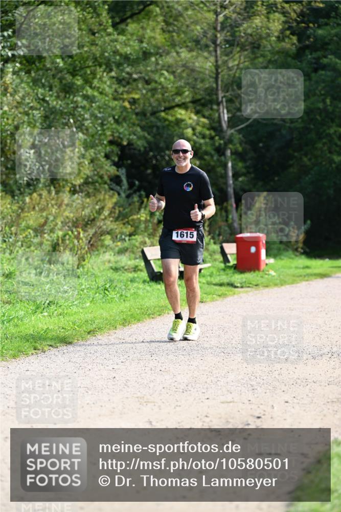 27.09.2026 - 35. Volkslauf durch das schöne Alstertal Dr. Thomas Lammeyer http://msf.ph/oto/10580501 27.09.2026 12:16:04 Laufen 1615 meine-sportfotos.de