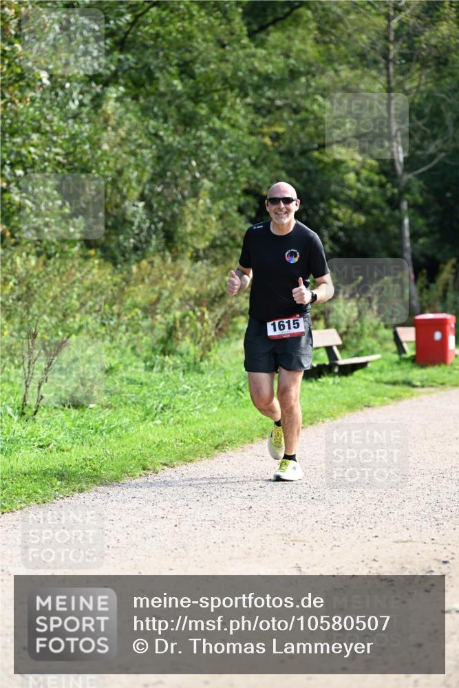 27.09.2026 - 35. Volkslauf durch das schöne Alstertal Dr. Thomas Lammeyer http://msf.ph/oto/10580507 27.09.2026 12:16:05 Laufen 1615 meine-sportfotos.de