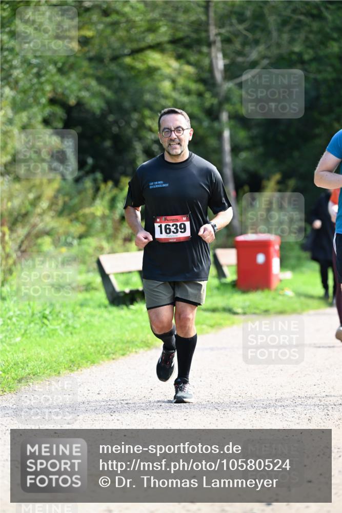 27.09.2026 - 35. Volkslauf durch das schöne Alstertal Dr. Thomas Lammeyer http://msf.ph/oto/10580524 27.09.2026 12:16:13 Laufen 1639 meine-sportfotos.de