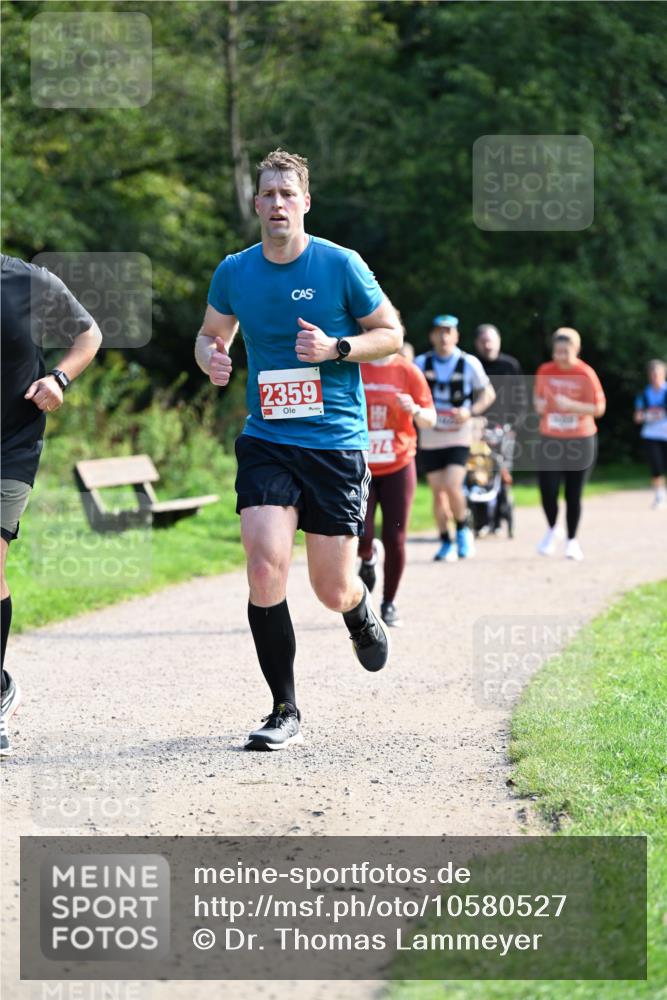 27.09.2026 - 35. Volkslauf durch das schöne Alstertal Dr. Thomas Lammeyer http://msf.ph/oto/10580527 27.09.2026 12:16:15 Laufen 2359, 74 meine-sportfotos.de