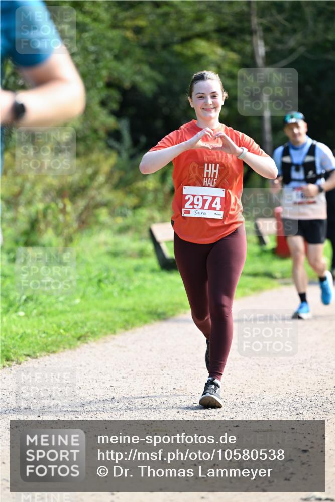 27.09.2026 - 35. Volkslauf durch das schöne Alstertal Dr. Thomas Lammeyer http://msf.ph/oto/10580538 27.09.2026 12:16:17 Laufen 2974 meine-sportfotos.de