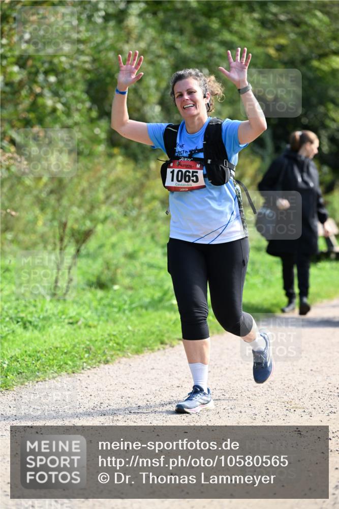 27.09.2026 - 35. Volkslauf durch das schöne Alstertal Dr. Thomas Lammeyer http://msf.ph/oto/10580565 27.09.2026 12:16:26 Laufen 7067, 1065 meine-sportfotos.de