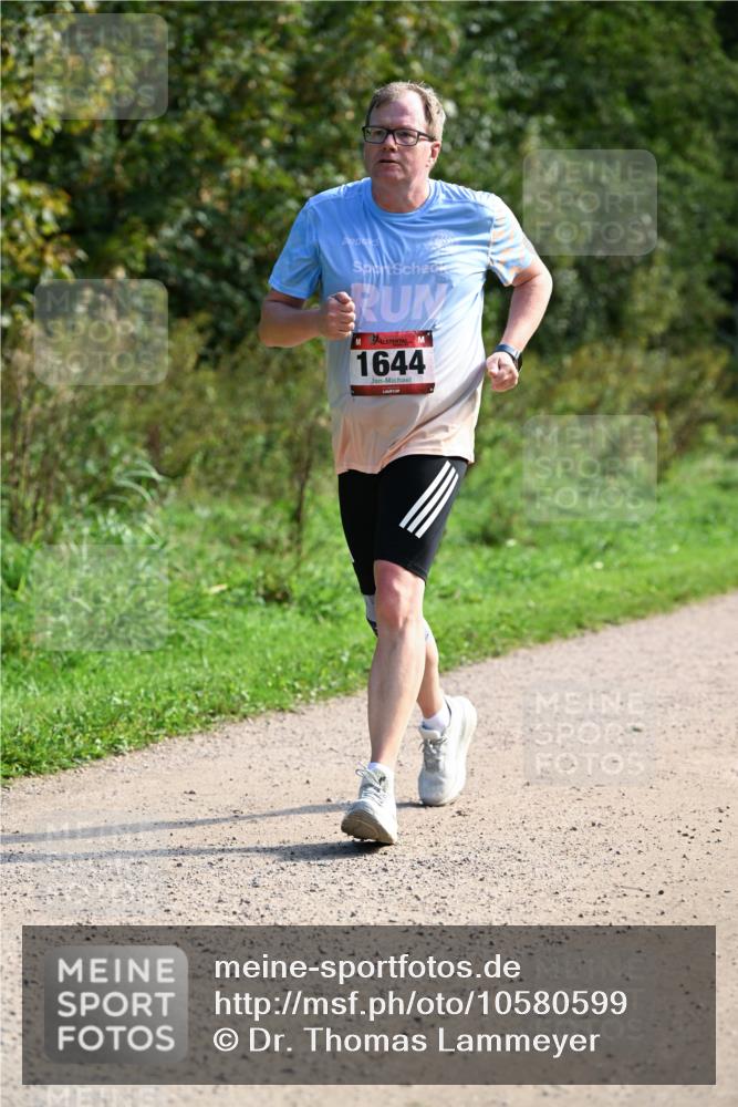 27.09.2026 - 35. Volkslauf durch das schöne Alstertal Dr. Thomas Lammeyer http://msf.ph/oto/10580599 27.09.2026 12:16:47 Laufen 1644 meine-sportfotos.de