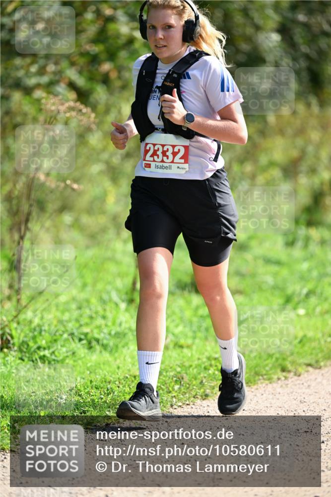 27.09.2026 - 35. Volkslauf durch das schöne Alstertal Dr. Thomas Lammeyer http://msf.ph/oto/10580611 27.09.2026 12:16:57 Laufen 2332 meine-sportfotos.de