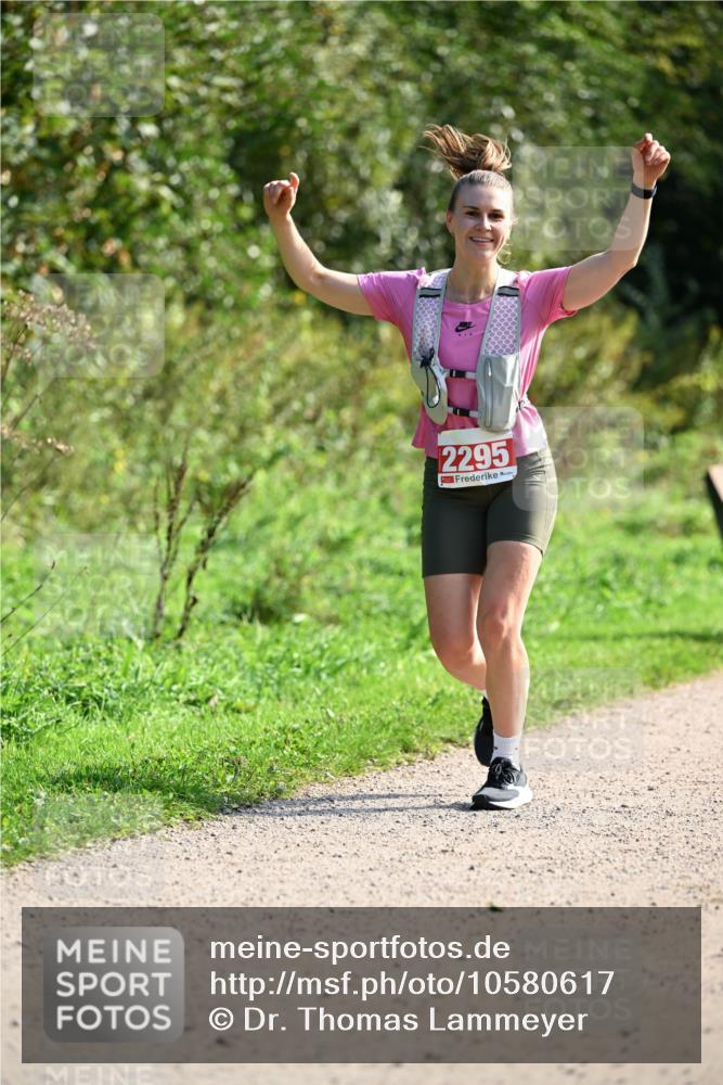 27.09.2026 - 35. Volkslauf durch das schöne Alstertal Dr. Thomas Lammeyer http://msf.ph/oto/10580617 27.09.2026 12:17:07 Laufen 2295 meine-sportfotos.de