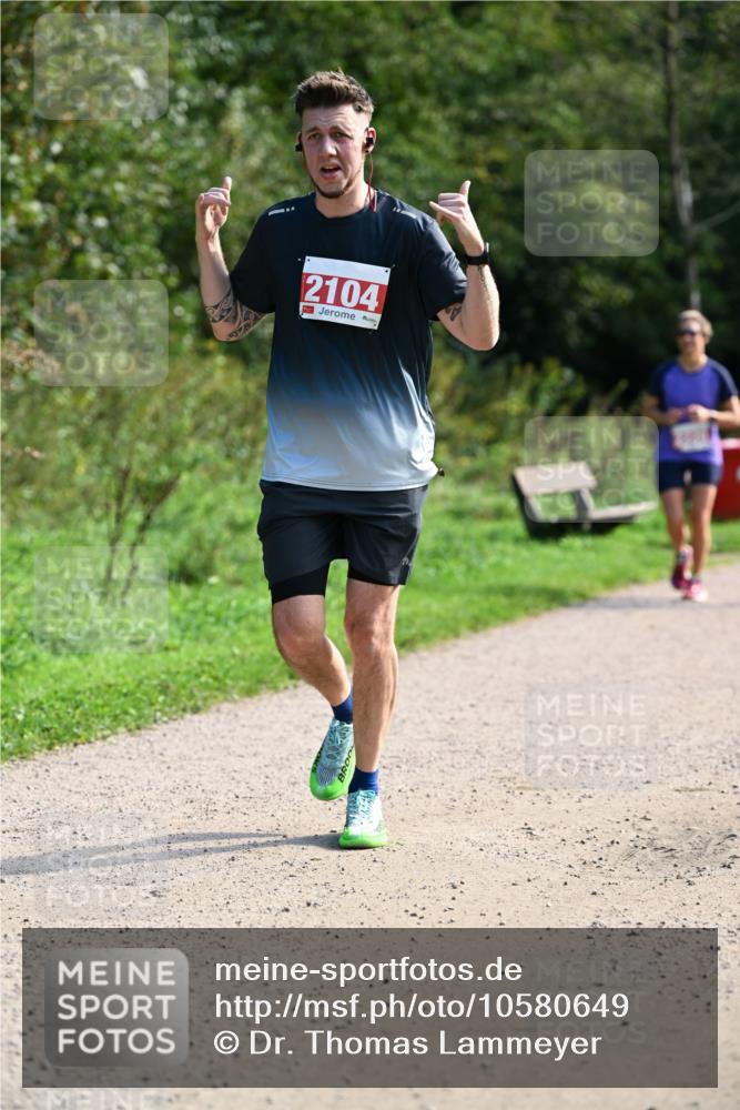 27.09.2026 - 35. Volkslauf durch das schöne Alstertal Dr. Thomas Lammeyer http://msf.ph/oto/10580649 27.09.2026 12:17:32 Laufen 2104 meine-sportfotos.de