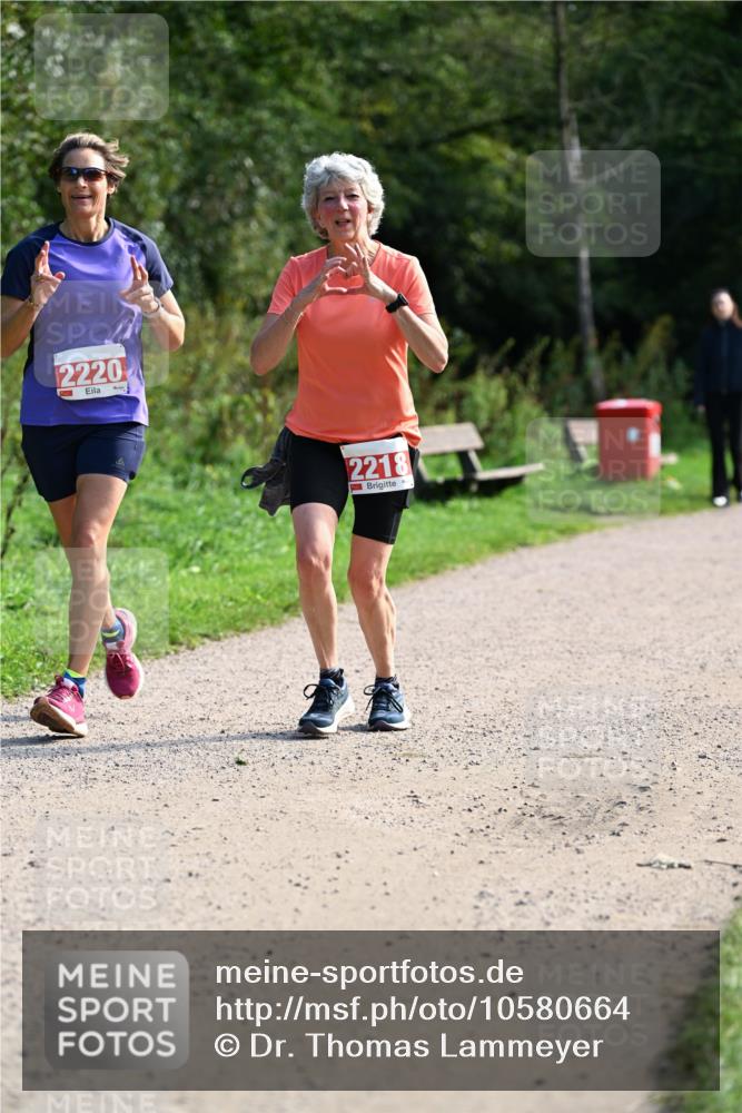 27.09.2026 - 35. Volkslauf durch das schöne Alstertal Dr. Thomas Lammeyer http://msf.ph/oto/10580664 27.09.2026 12:17:36 Laufen 2220, 2218 meine-sportfotos.de