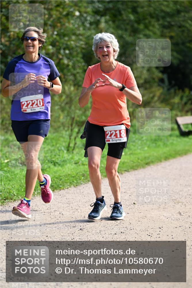 27.09.2026 - 35. Volkslauf durch das schöne Alstertal Dr. Thomas Lammeyer http://msf.ph/oto/10580670 27.09.2026 12:17:36 Laufen 2220, 2218 meine-sportfotos.de