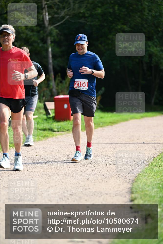 27.09.2026 - 35. Volkslauf durch das schöne Alstertal Dr. Thomas Lammeyer http://msf.ph/oto/10580674 27.09.2026 12:17:50 Laufen 2150 meine-sportfotos.de