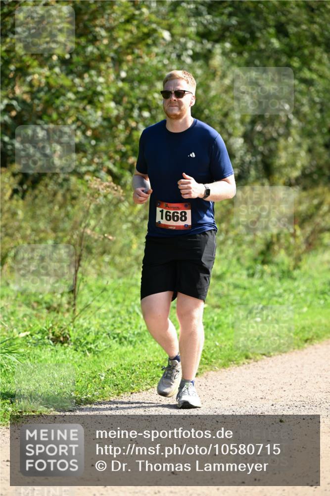 27.09.2026 - 35. Volkslauf durch das schöne Alstertal Dr. Thomas Lammeyer http://msf.ph/oto/10580715 27.09.2026 12:18:04 Laufen 1668 meine-sportfotos.de