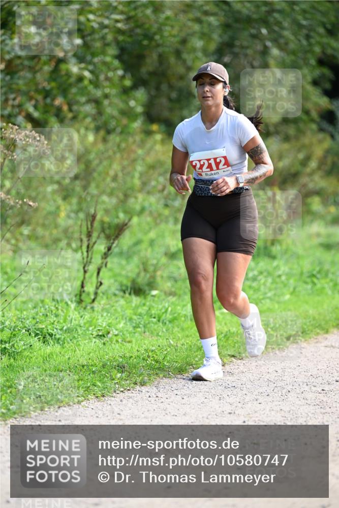27.09.2026 - 35. Volkslauf durch das schöne Alstertal Dr. Thomas Lammeyer http://msf.ph/oto/10580747 27.09.2026 12:18:27 Laufen 2212 meine-sportfotos.de