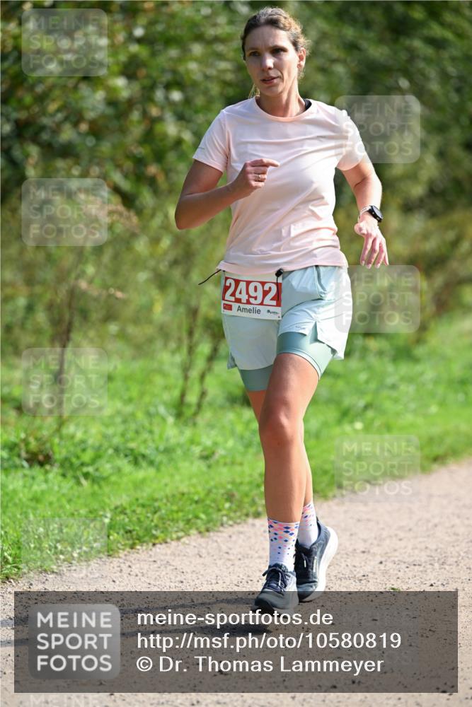 27.09.2026 - 35. Volkslauf durch das schöne Alstertal Dr. Thomas Lammeyer http://msf.ph/oto/10580819 27.09.2026 12:19:31 Laufen 2492 meine-sportfotos.de