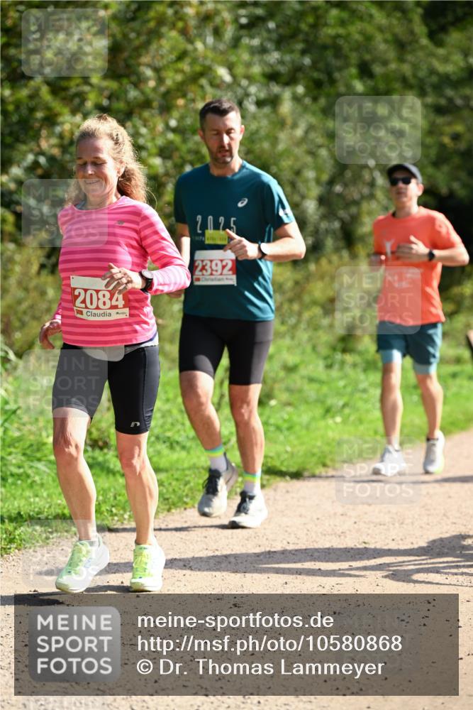 27.09.2026 - 35. Volkslauf durch das schöne Alstertal Dr. Thomas Lammeyer http://msf.ph/oto/10580868 27.09.2026 12:20:23 Laufen 2084, 2025, 2392 meine-sportfotos.de