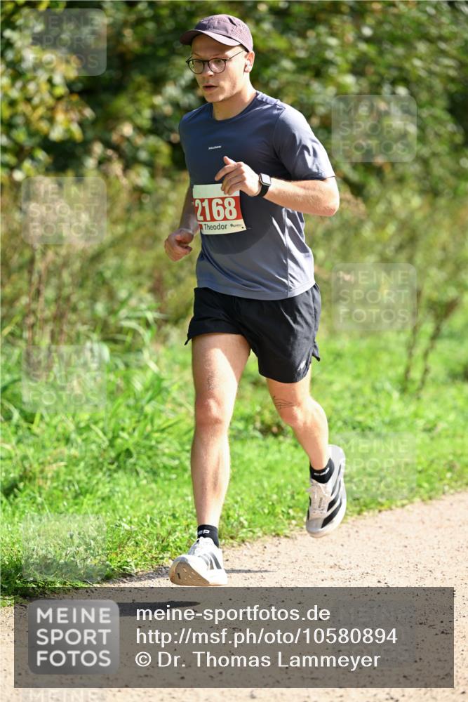 27.09.2026 - 35. Volkslauf durch das schöne Alstertal Dr. Thomas Lammeyer http://msf.ph/oto/10580894 27.09.2026 12:21:02 Laufen 2168 meine-sportfotos.de