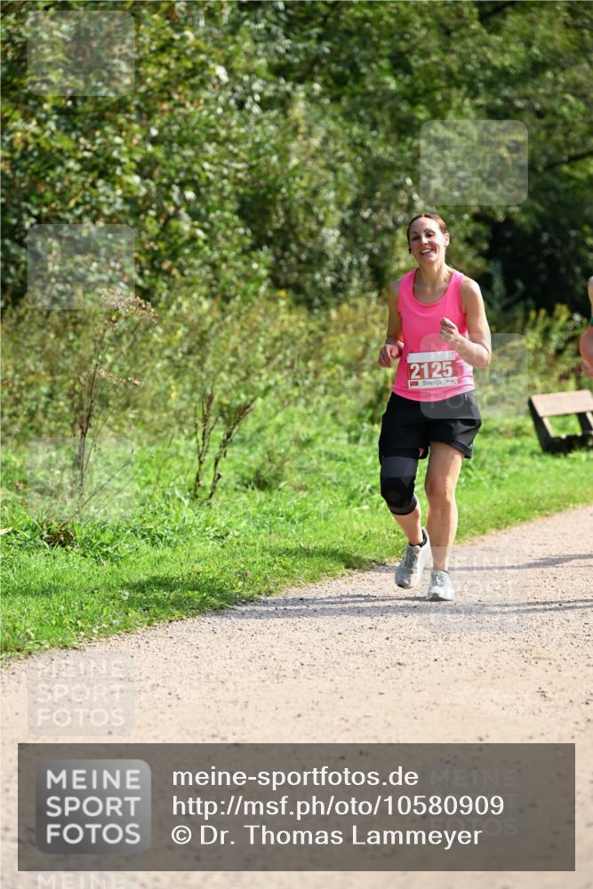 27.09.2026 - 35. Volkslauf durch das schöne Alstertal Dr. Thomas Lammeyer http://msf.ph/oto/10580909 27.09.2026 12:21:23 Laufen 2125 meine-sportfotos.de