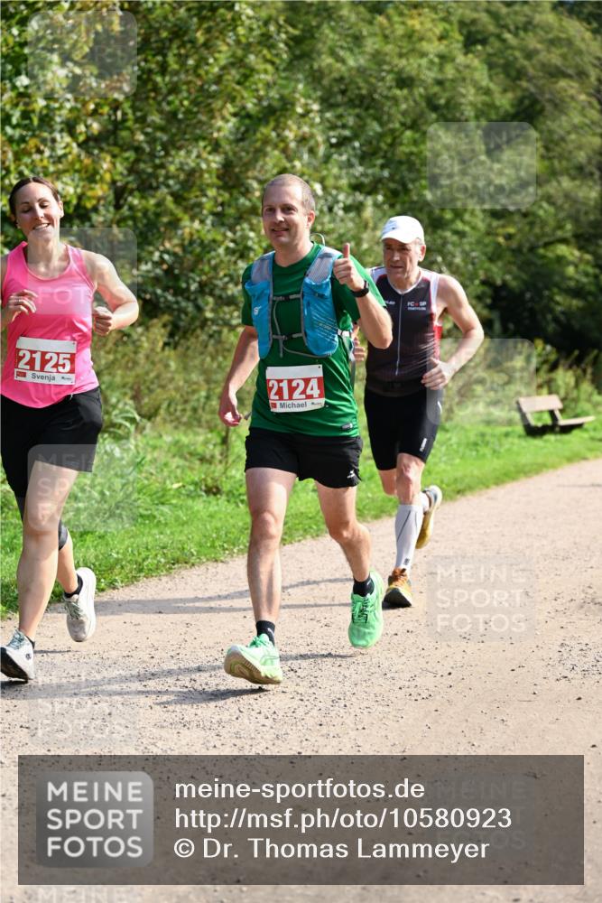 27.09.2026 - 35. Volkslauf durch das schöne Alstertal Dr. Thomas Lammeyer http://msf.ph/oto/10580923 27.09.2026 12:21:25 Laufen 2125, 2124 meine-sportfotos.de