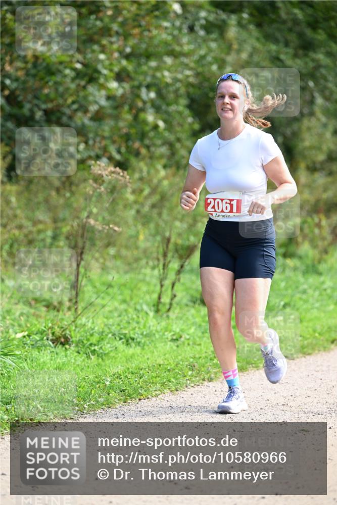27.09.2026 - 35. Volkslauf durch das schöne Alstertal Dr. Thomas Lammeyer http://msf.ph/oto/10580966 27.09.2026 12:21:43 Laufen 2061 meine-sportfotos.de