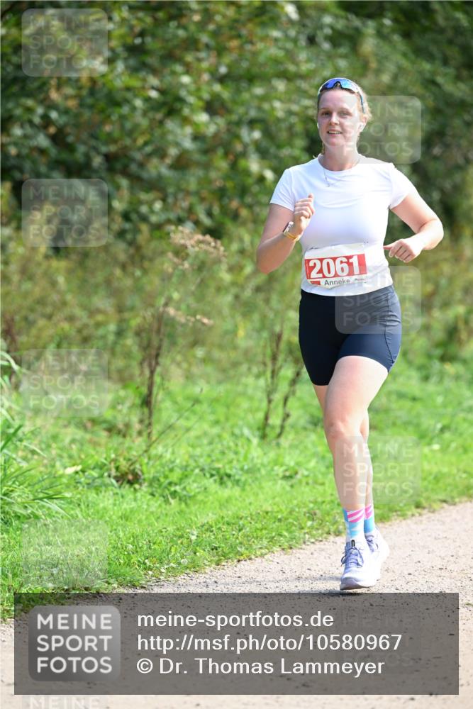 27.09.2026 - 35. Volkslauf durch das schöne Alstertal Dr. Thomas Lammeyer http://msf.ph/oto/10580967 27.09.2026 12:21:43 Laufen 2061 meine-sportfotos.de