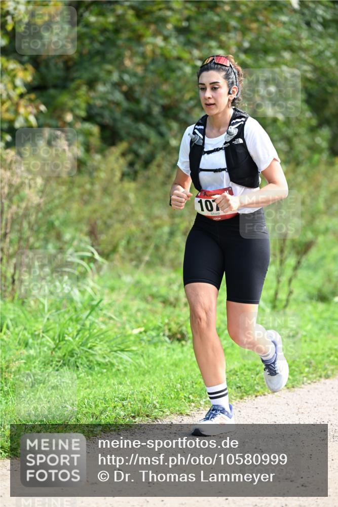 27.09.2026 - 35. Volkslauf durch das schöne Alstertal Dr. Thomas Lammeyer http://msf.ph/oto/10580999 27.09.2026 12:21:58 Laufen 10 meine-sportfotos.de