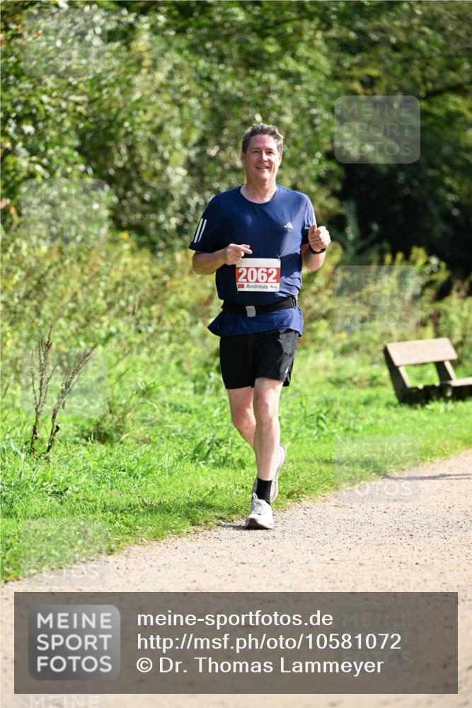 27.09.2026 - 35. Volkslauf durch das schöne Alstertal Dr. Thomas Lammeyer http://msf.ph/oto/10581072 27.09.2026 12:22:54 Laufen 2062 meine-sportfotos.de