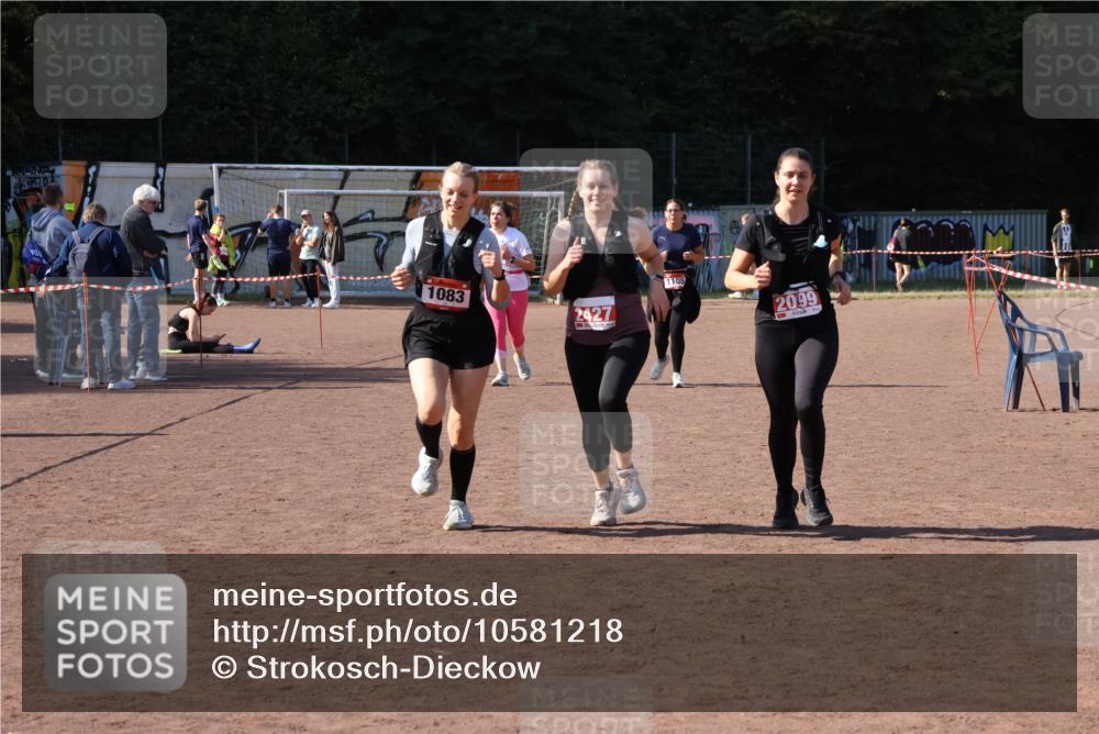 27.09.2026 - 35. Volkslauf durch das schöne Alstertal Strokosch-Dieckow http://msf.ph/oto/10581218 27.09.2026 13:00:01 Ziel 1083, 2099, 2427 meine-sportfotos.de